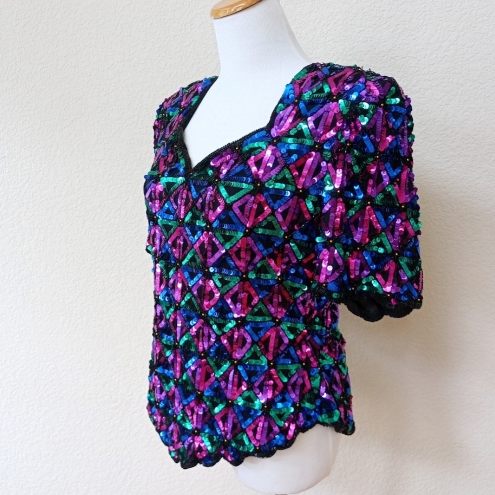 Lawrence Kazar vintage silk sequin top with a scalloped hem - Picture 5 of 9